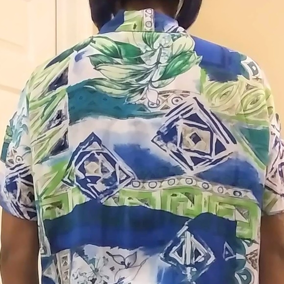 Tropical Blouse - Picture 2 of 3